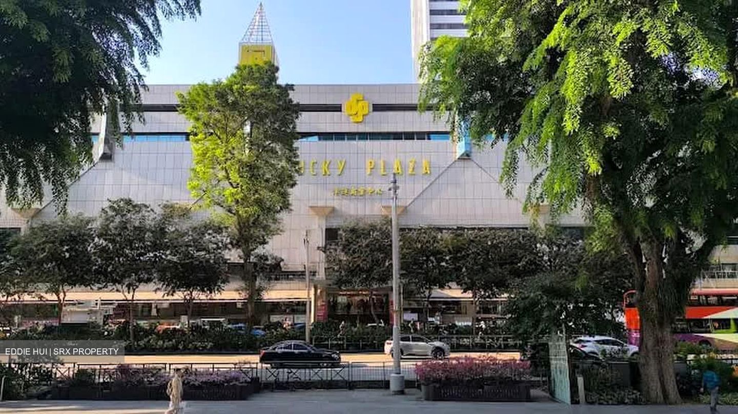 Lucky Plaza (D9), Shop House #563971341